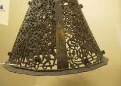 Lámpara de la Mezquita de la Alhambra. Las artes del Metal en Al-Andalus
