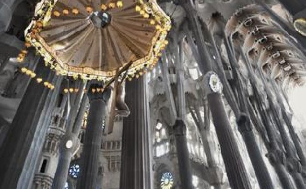Gaudí and the Sagrada Familia in Barcelona. Art, science and spirituality